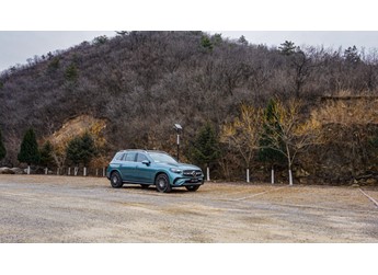 性能更卓越 試駕奔馳2025款GLC 300L 封面圖