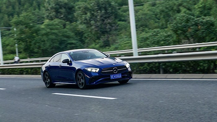 格調(diào)與豪華 萬(wàn)車網(wǎng)試駕2022款奔馳CLS 350 4MATIC