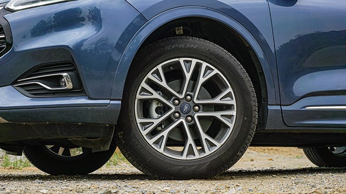 各項表現均衡 試駕長安福特銳際 2.0T