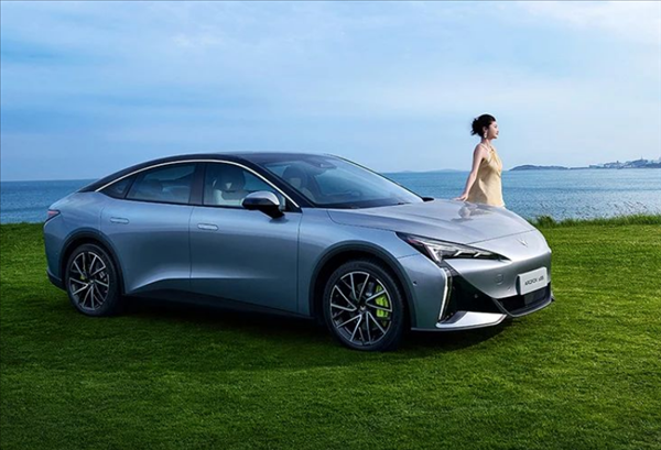 Model 3再迎強(qiáng)敵！極狐阿爾法S5明日交付：頂配21.68萬元