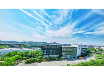 東風(fēng)公司實(shí)施新能源“躍動(dòng)工程” 成立研發(fā)總院 封面圖