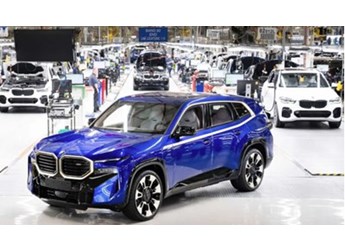 2023款寶馬XM正式投產(chǎn) 236萬元的旗艦級混動SUV 封面圖