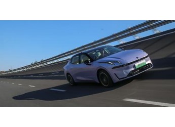 插混轎車怎么選？15萬(wàn)以下實(shí)用選1擋，15萬(wàn)以上豪華選三擋 封面圖