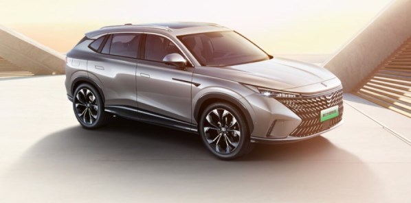 榮威eRX5售價調(diào)整：起步14.79萬 這是漲了還是降了？