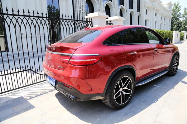 都市逍遙派 試駕奔馳GLE 450 AMG 4MATIC