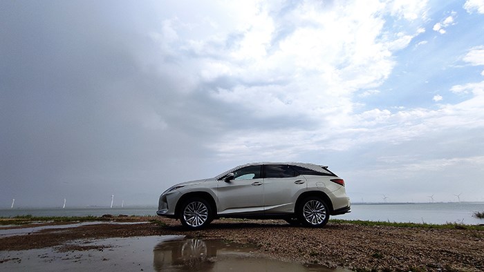 雨后見美景 雷克薩斯RX450hL懷來官廳游記