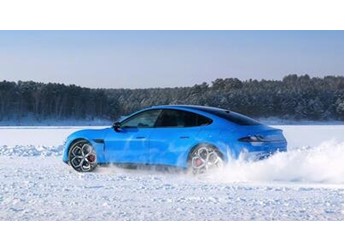 新一代SU7預(yù)售22.99萬(wàn)元起 實(shí)拍圖公布：雷軍稱(chēng)底盤(pán)大升級(jí) 封面圖