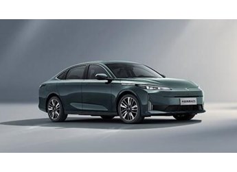 “油電同價新選擇  數(shù)智電驅(qū)超省新家轎”長安啟源A05上市，僅8.99萬元起！