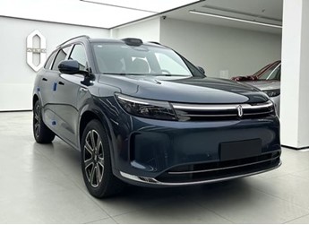 問界M7 Max煥新版實(shí)車公布 預(yù)售29.8萬起 封面圖