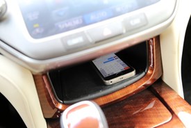 靜謐又從容 萬(wàn)車(chē)網(wǎng)試駕一汽豐田皇冠