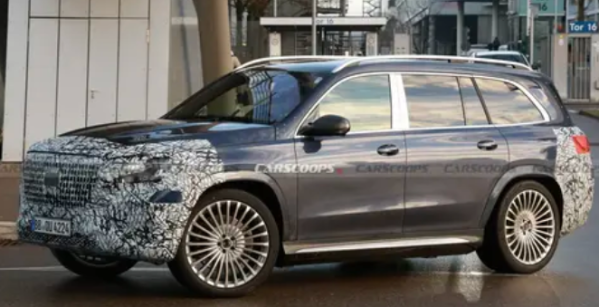 新款邁巴赫GLS諜照曝光 外觀細(xì)節(jié)調(diào)整 預(yù)計(jì)明年發(fā)布