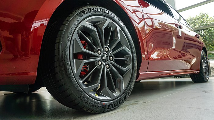 換回四缸全新面貌 萬車網(wǎng)實(shí)拍2022福特新款?？怂筍T