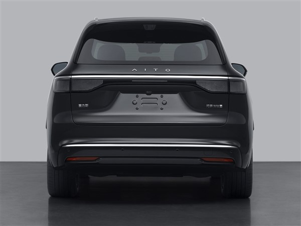 標(biāo)配寧德時(shí)代100度大電池 問(wèn)界M8 EV申報(bào)：理想i8強(qiáng)敵來(lái)了