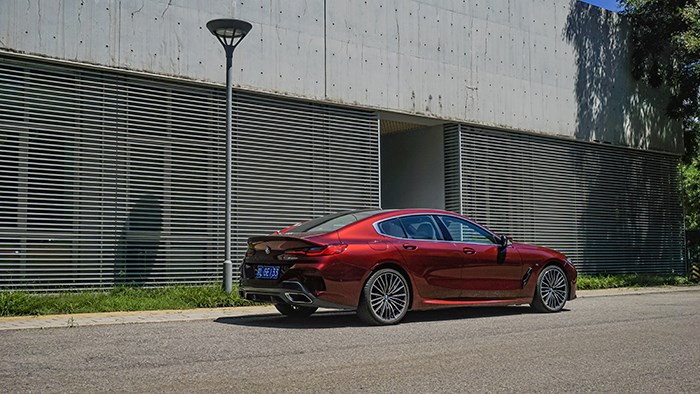 隨時變換角色 寶馬8系四門轎跑車評測