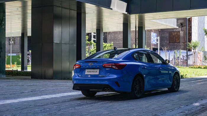 與風為伴 試駕2022福特三廂?？怂筍T-Line