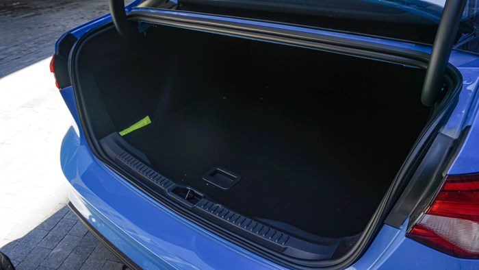 與風為伴 試駕2022福特三廂福克斯ST-Line