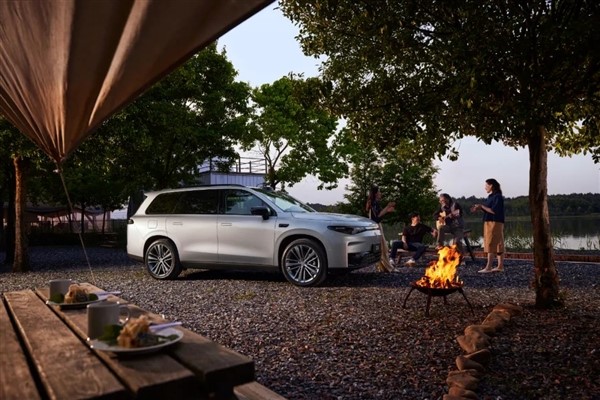 15.58萬起卷出新高度！零跑C16不同配置怎么選：一文讀懂