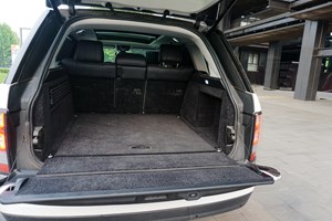 行政級(jí)游艇 路虎攬勝3.0V6 SC Vogue加長(zhǎng)版