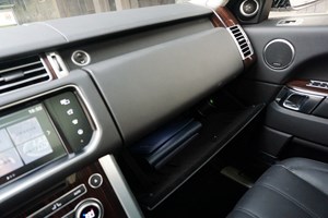 行政級(jí)游艇 路虎攬勝3.0V6 SC Vogue加長(zhǎng)版