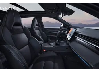 換裝懸浮式大屏！領(lǐng)克01煥新版內(nèi)飾官圖發(fā)布