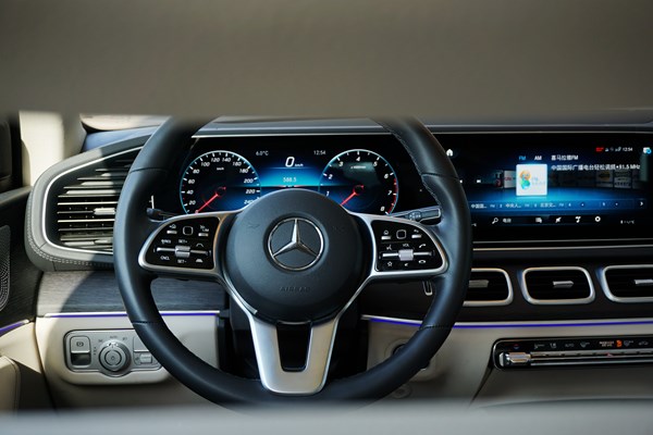 全新時代產(chǎn)物 試駕全新梅賽德斯奔馳GLE