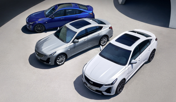 28.97萬(wàn)元起！2023款凱迪拉克CT5上市 配置新升級(jí)