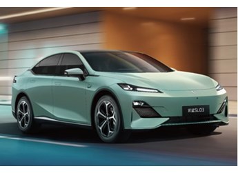 14.59萬元起！新款長(zhǎng)安深藍(lán)SL03成都車展上市