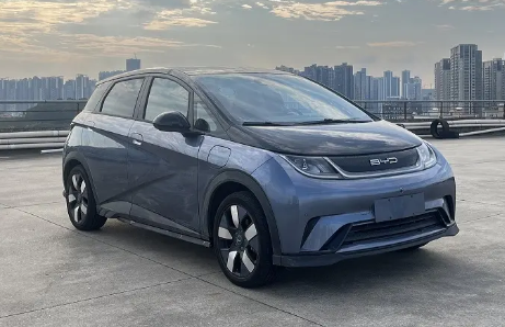 現(xiàn)款9.98萬(wàn)起！比亞迪熱門小車海豚即將升級(jí)：續(xù)航有望提升