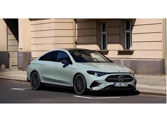 奔馳2026款CLA 220混動細(xì)節(jié)曝光：搭載吉利參與研發(fā)1.5T四缸發(fā)動機(jī) 封面圖