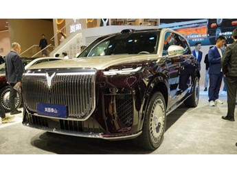 國(guó)產(chǎn)豪華旗艦SUV新王炸！嵐圖旗艦泰山亮相鄭州國(guó)際車展 封面圖