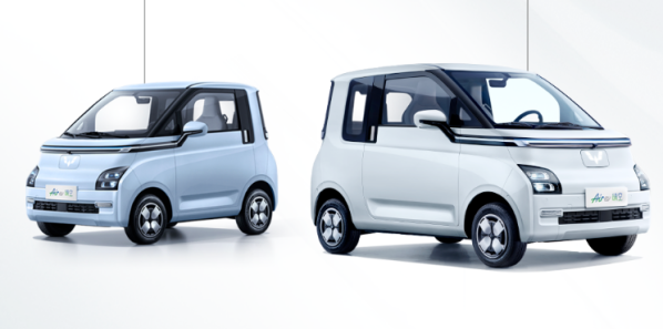 售價(jià)6.78萬(wàn)-8.28萬(wàn)元！五菱Air ev晴空上市 續(xù)航300km