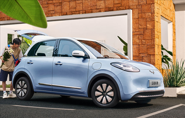 5.68萬(wàn)起硬剛海鷗！2024款五菱繽果上市：比老款便宜3-4千元