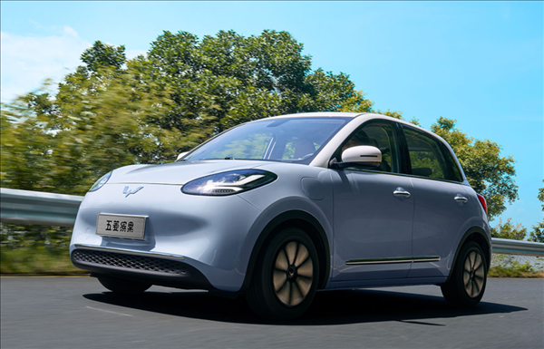 5.68萬(wàn)起硬剛海鷗！2024款五菱繽果上市：比老款便宜3-4千元