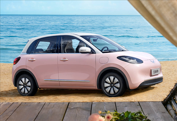 5.68萬(wàn)起硬剛海鷗！2024款五菱繽果上市：比老款便宜3-4千元