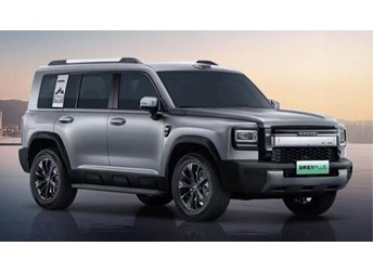 尺寸超現(xiàn)款Hi4！哈弗猛龍PLUS官圖發(fā)布：硬派方盒子+外掛備胎