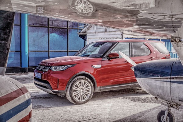  依舊硬漢形象 試駕路虎發(fā)現5