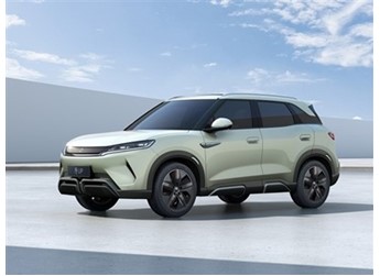 國產(chǎn)A級純電銷量擔(dān)當(dāng)！比亞迪元家族累銷突破100萬臺