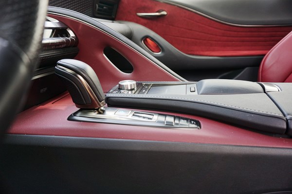 東方跑車之藝術(shù)品 試駕雷克薩斯LC500h