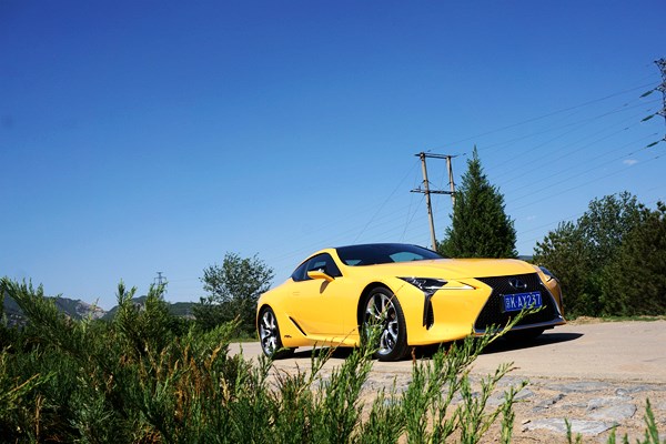 東方跑車之藝術(shù)品 試駕雷克薩斯LC500h