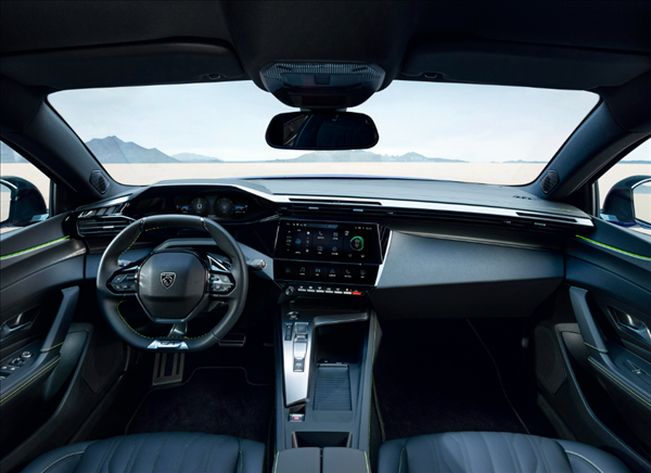 號稱“年輕人第一臺獵裝車” 新款東風(fēng)標(biāo)致408X發(fā)布：百年大師底盤調(diào)校