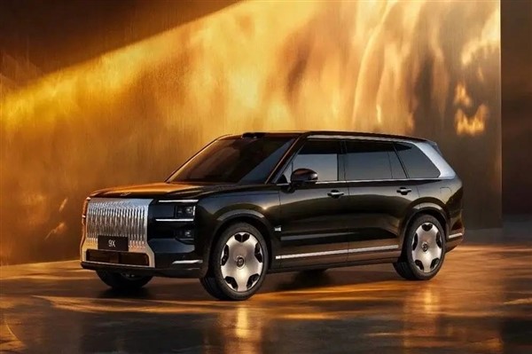 直接對標庫里南！極氪的豪華野心撐得住嗎