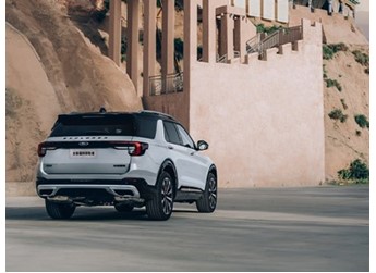 長安福特探險者四驅(qū)穿越版將6月7日上市 封面圖