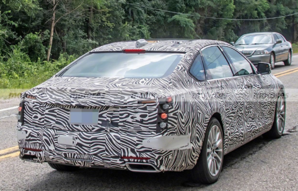 國內市場專供？全新凱迪拉克CT6諜照曝光 2023年上市