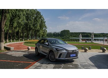 完美計劃 雷克薩斯新一代RX350h評測