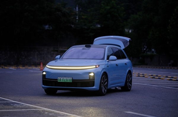 試駕理想L7 Ultra：從此不辦按摩卡