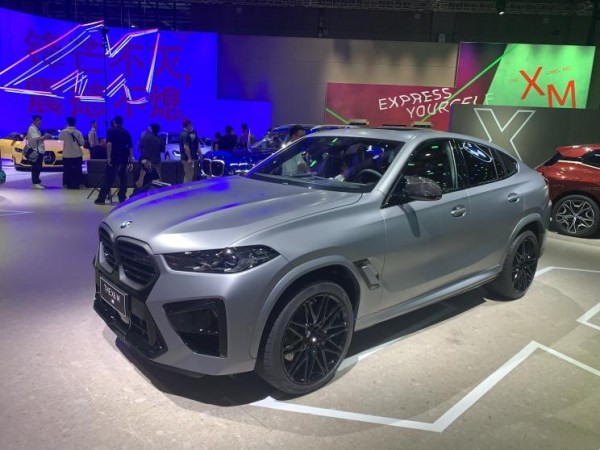 新款寶馬X6 M首發(fā)亮相 搭載4.4T V8發(fā)動機 全新內飾設計