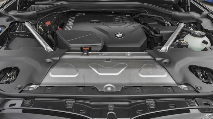 要運(yùn)動(dòng)又要格調(diào) 寶馬X4 xDrive30i評(píng)測(cè)