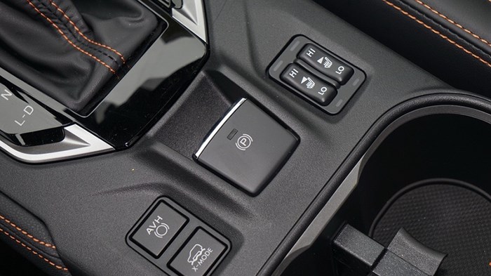 穿梭在城市與郊野 跨界SUV斯巴魯XV評(píng)測(cè)