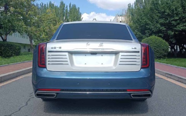 全新紅旗L5轎車曝光！老爺車造型 搭載4.0T V8發(fā)動機